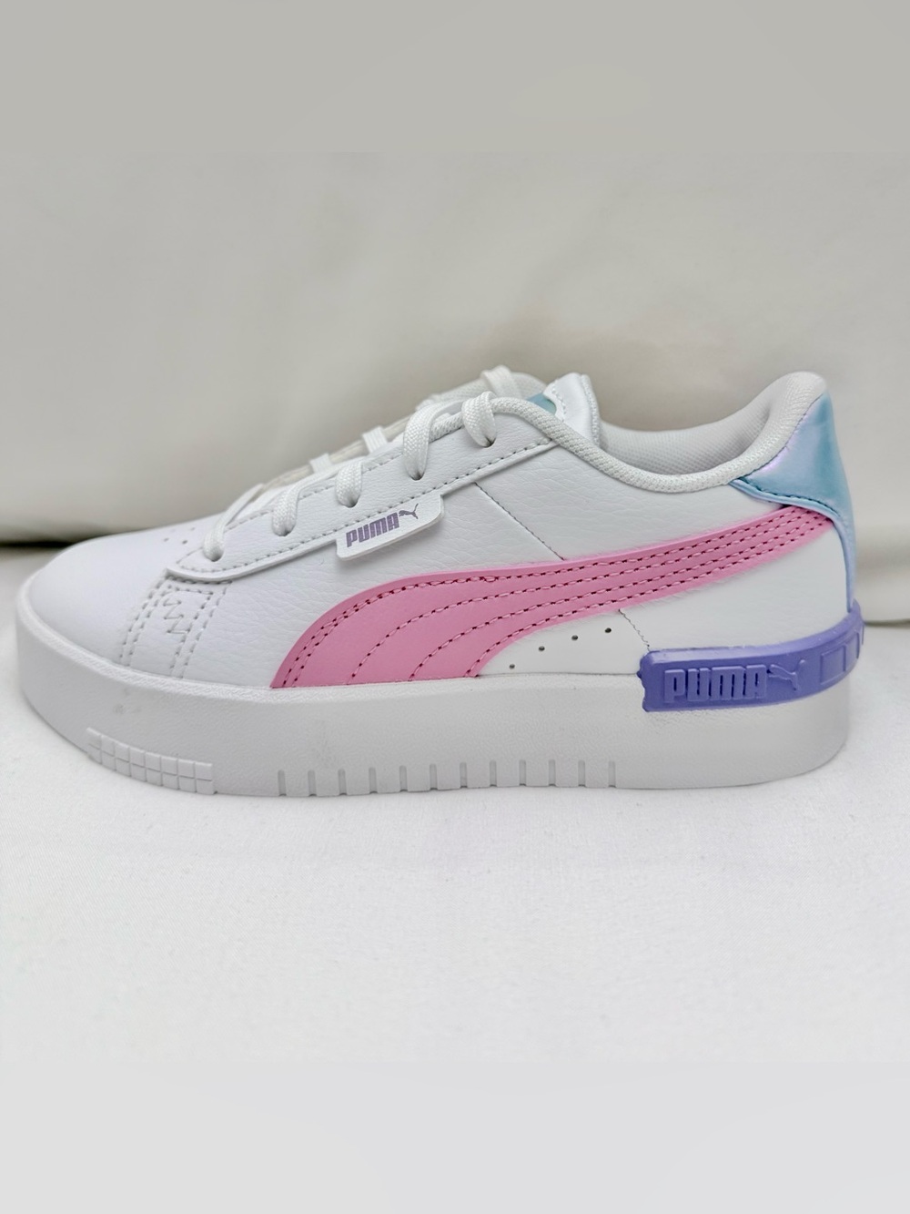 NEW IN BOX Puma Kids Girls Size 13 Jada Bouncy Sky white/pink mauve/purple